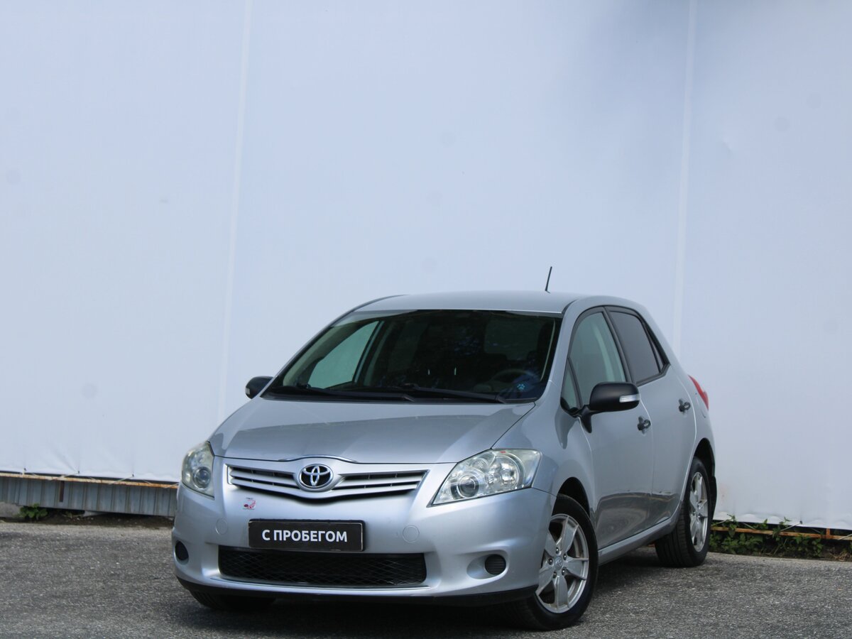 Открыть фотографии: Toyota Auris I Рестайлинг
