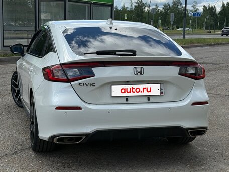 2021 Honda Civic XI, белый, 2300000 рублей, вид 5