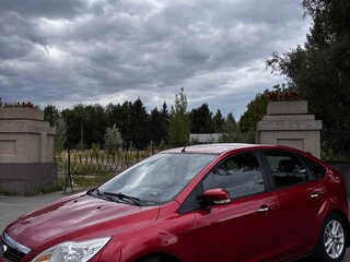 2008 Ford Focus II Рестайлинг, красный, 610000 рублей, вид 1
