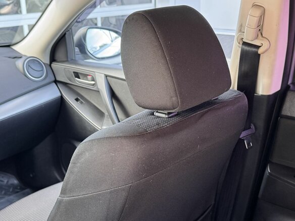2011 Mazda 3 II (BL) Рестайлинг, серебристый, 1000000 рублей - вид 17