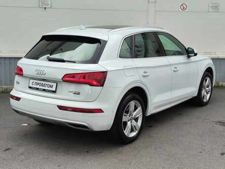 2020 Audi Q5 45 TFSI II (FY), белый, 2990000 рублей, вид 5