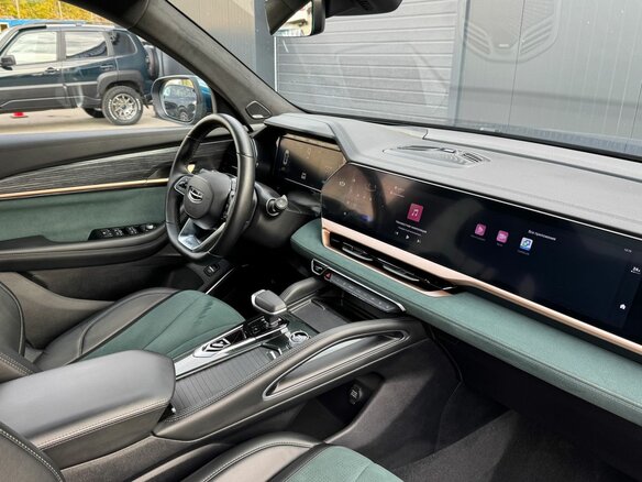 2024 Geely Monjaro I, синий, 3380000 рублей - вид 14