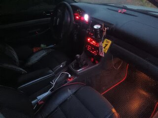 1999 Audi A4 I (B5) Рестайлинг, белый, 280000 рублей, вид 5