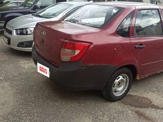 2013 Lada (ВАЗ) Granta I, красный, 120000 рублей, вид 3