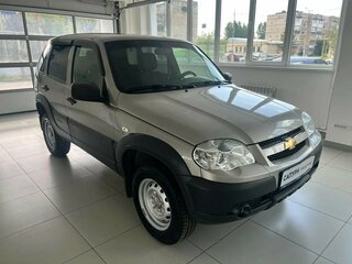 2020 Chevrolet Niva I Рестайлинг, коричневый, 820000 рублей, вид 4