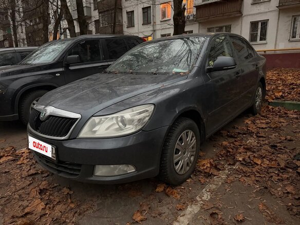2011 Skoda Octavia II (A5) Рестайлинг, серый, 650000 рублей - вид 2