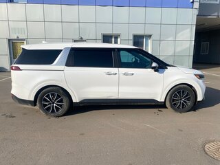 2021 Kia Carnival IV, белый, 3850000 рублей, вид 5