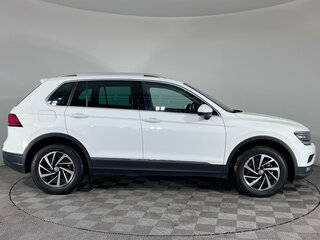2018 Volkswagen Tiguan II, белый, 2190000 рублей, вид 5