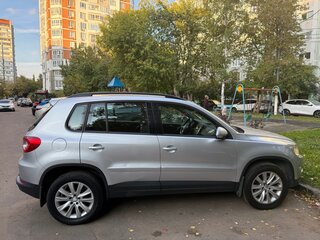 2010 Volkswagen Tiguan I, серебристый, 1700000 рублей, вид 5