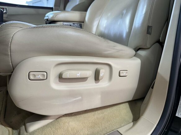 2013 Lexus LX 570 III Рестайлинг, чёрный - вид 23