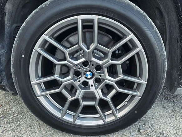 2023 BMW XM, чёрный, 17000000 рублей - вид 12
