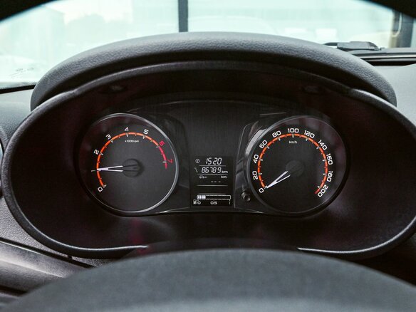 2024 Lada (ВАЗ) Granta I Рестайлинг, чёрный, 808000 рублей - вид 8