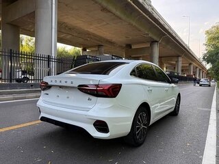 2021 Roewe i5 I Рестайлинг, белый, 975000 рублей, вид 4