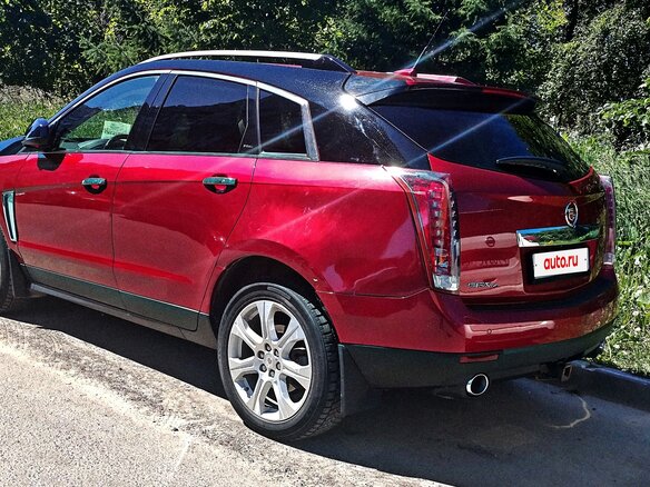 2015 Cadillac SRX II Рестайлинг, красный, 1600000 рублей - вид 1