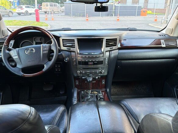 2010 Lexus LX 570 III, чёрный, 3400000 рублей - вид 5