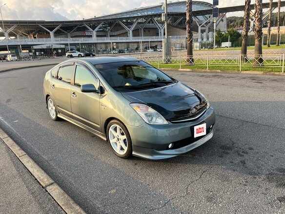 2005 Toyota Prius II (XW20), серый, 850000 рублей - вид 1