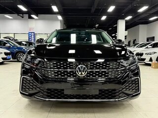 2023 Volkswagen Passat B8 Рестайлинг, чёрный, 2185000 рублей, вид 2