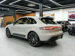 2026 Porsche Macan I Рестайлинг 2, серый, 12790000 рублей, вид 4