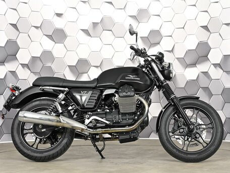 2013 Moto Guzzi V 7, чёрный, 527000 рублей, вид 3