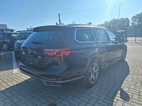 2022 Volkswagen Passat B8 Рестайлинг, чёрный, 2729000 рублей, вид 4