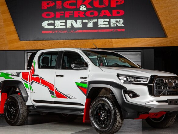 2025 Toyota Hilux VIII Рестайлинг 2, белый