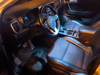 2019 Kia Sportage IV Рестайлинг, белый, 2489000 рублей, вид 4