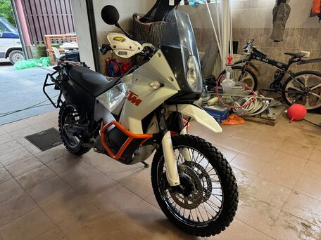 2010 KTM 990 Adventure, белый, 780000 рублей, вид 2