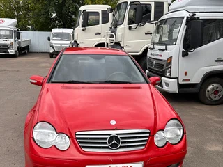 2005 Mercedes-Benz C-Класс 180 II (W203) Рестайлинг, красный, 440000 рублей, вид 1