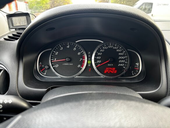 2006 Mazda 6 I (GG) Рестайлинг, чёрный, 230000 рублей - вид 13