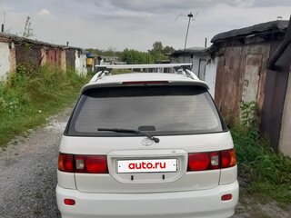 1999 Toyota Ipsum I (M10), белый, 560000 рублей, вид 4
