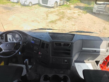 2022 Shacman (Shaanxi) SX3318, красный, 3180000 рублей, вид 5
