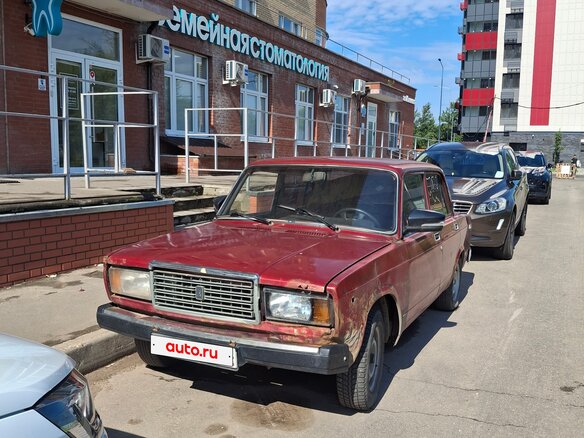 2005 Lada (ВАЗ) 2107, красный, 68000 рублей - вид 1
