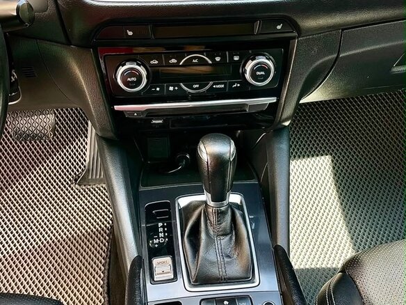2015 Mazda 6 III (GJ) Рестайлинг, белый, 1400000 рублей - вид 20