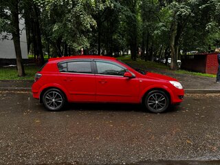 2008 Opel Astra H Рестайлинг, красный, 560000 рублей, вид 2