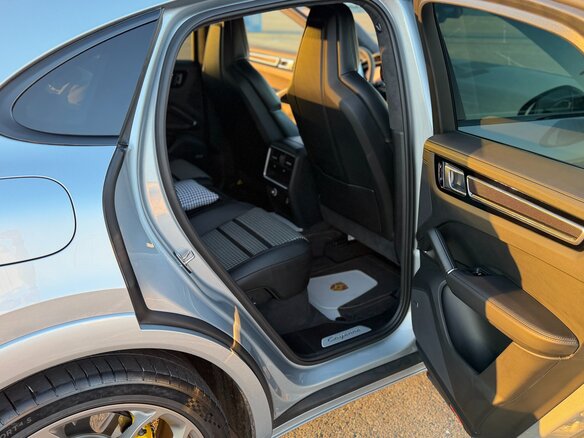 2019 Porsche Cayenne S Coupé III, серый, 8500000 рублей - вид 38