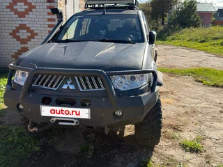 2011 Mitsubishi Pajero Sport II, чёрный, 1450000 рублей, вид 1