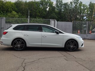 2019 SEAT Leon Cupra 300 7-speed III Рестайлинг, белый, 3300000 рублей, вид 3