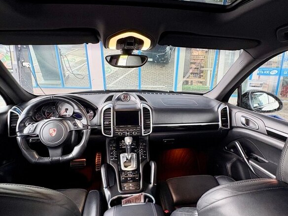 2010 Porsche Cayenne S II (958), чёрный, 2100000 рублей - вид 9