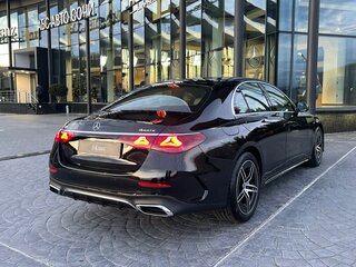 2026 Mercedes-Benz E-Класс 300 VI (W214, S214), чёрный, 9900000 рублей, вид 4