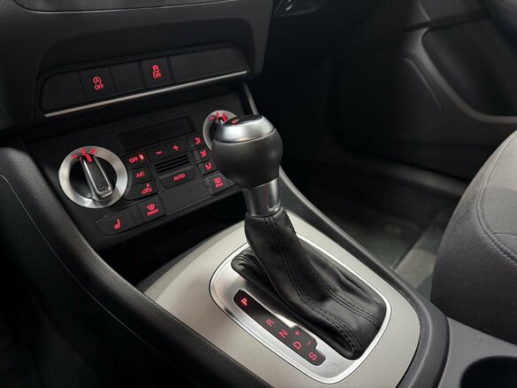 2014 Audi Q3 I (8U), коричневый, 2100000 рублей - вид 11