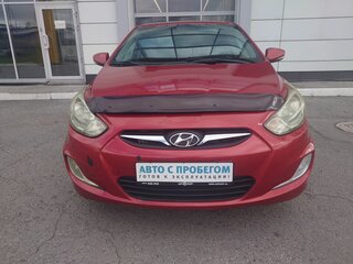 2013 Hyundai Solaris I, красный, 730000 рублей, вид 2