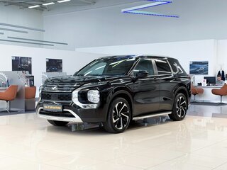 Mitsubishi Outlander IV