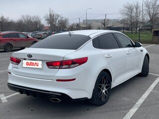 2018 Kia Optima IV Рестайлинг, белый, 1900000 рублей, вид 5