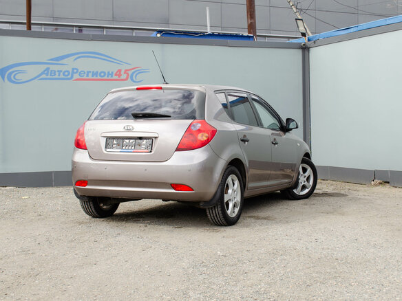2008 Kia Ceed I, бежевый - вид 3