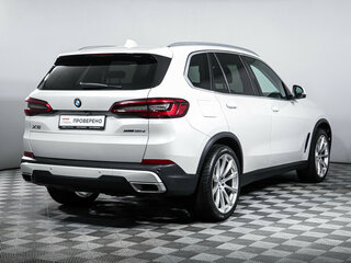 2018 BMW X5 30d IV (G05/G18), белый, 4888000 рублей, вид 5
