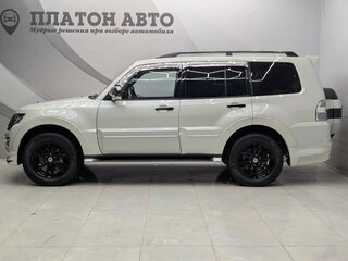 2019 Mitsubishi Pajero IV Рестайлинг 2, белый, 3345000 рублей, вид 4