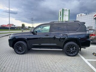 2020 Toyota Land Cruiser Prado 150 Series Рестайлинг 3, чёрный, 6300000 рублей, вид 4