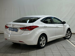 2012 Hyundai Elantra V (MD), белый, 630000 рублей, вид 3
