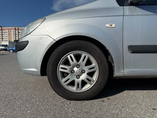 2006 Hyundai Getz I Рестайлинг, серебристый, 385000 рублей, вид 5
