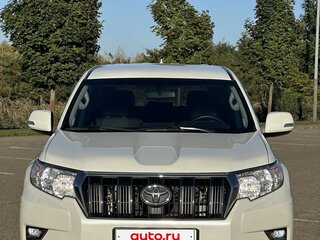 2018 Toyota Land Cruiser Prado 150 Series Рестайлинг 2, белый, 4490000 рублей, вид 3